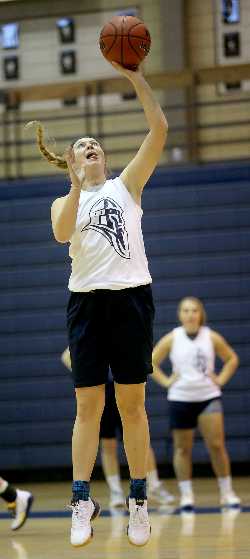 102719-mda-spt-augie-hoops-018